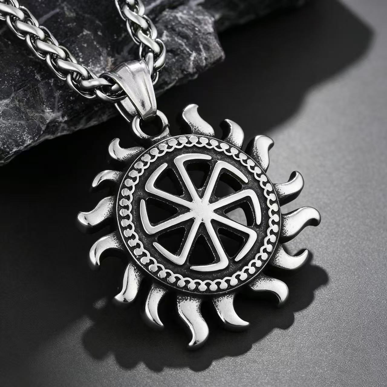 Vintage Fashion Wheel - HNSP Erkek Kolovrat Güneş Çarkı Kolye