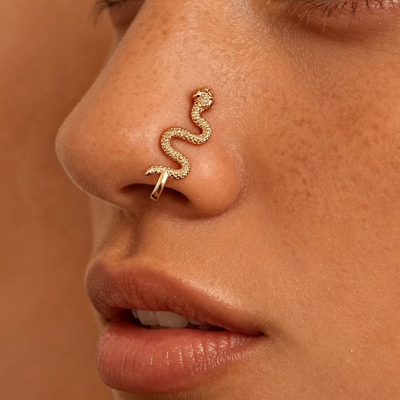 Vintage Fashion Rings For Women - Altın Dokulu Yılan Şeklinde Burun Kelepçesi