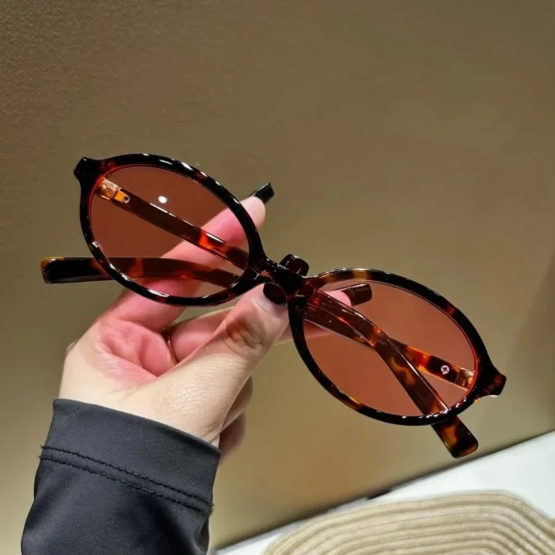 Yeni Oval Şekilli Güneş Gözlüğ - Vintage Outdoor Fashion incelemesi ve fiyatı
