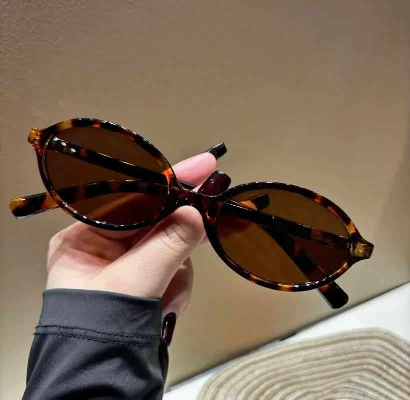 Yeni Oval Şekilli Güneş Gözlüğ - Vintage Outdoor Fashion incelemesi ve fiyatı